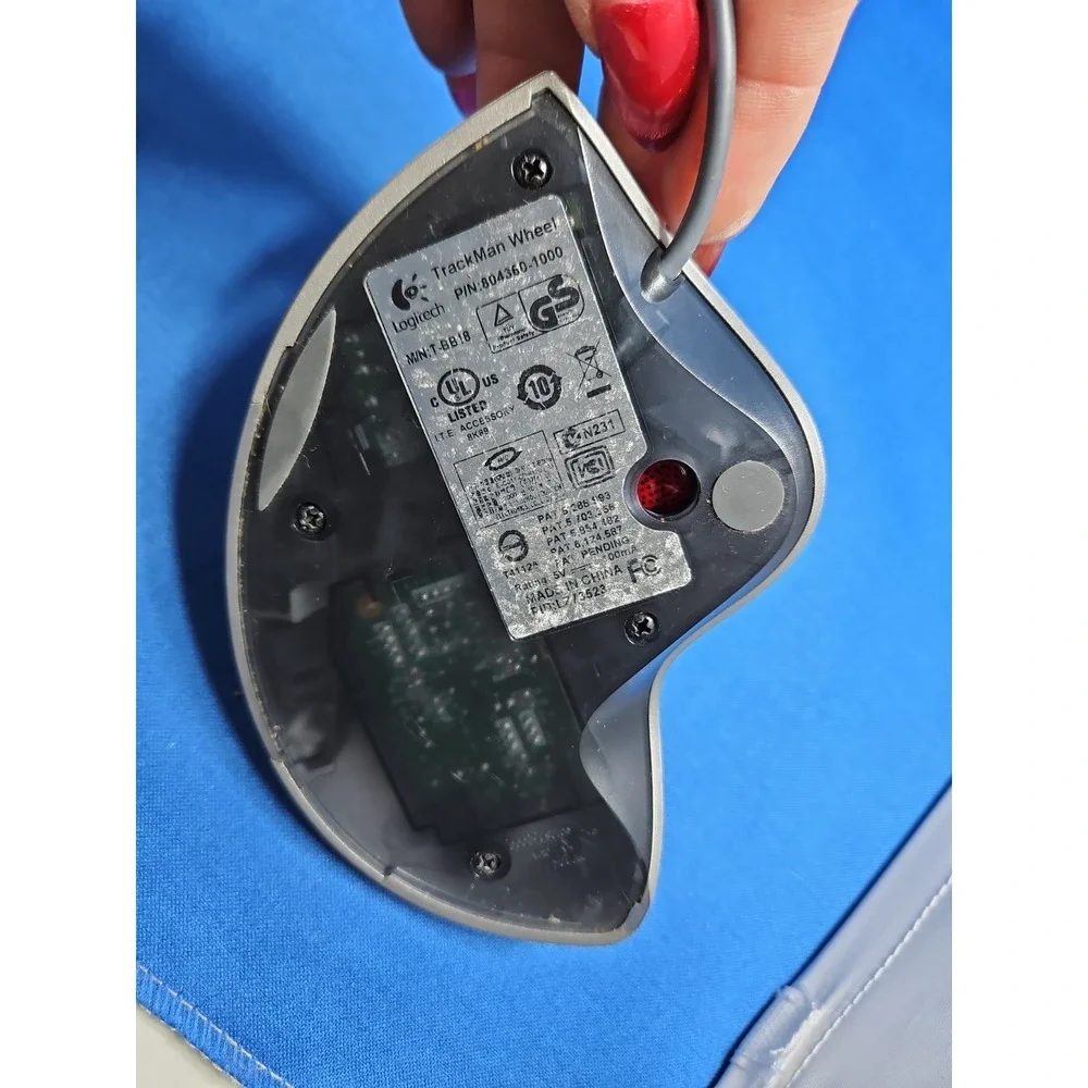Logitech TrackMan Wheel Wired Mouse Optical T-BB18 804360-1000 TESTED WORKS
